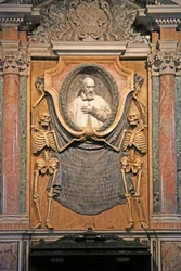 Ansicht des Grabmals von Kardinal Cinthio Aldobrandino, Rom, Italien